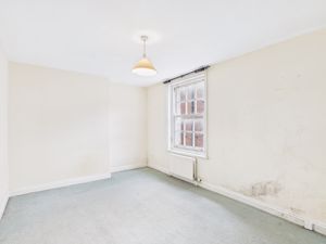 Bedroom- click for photo gallery